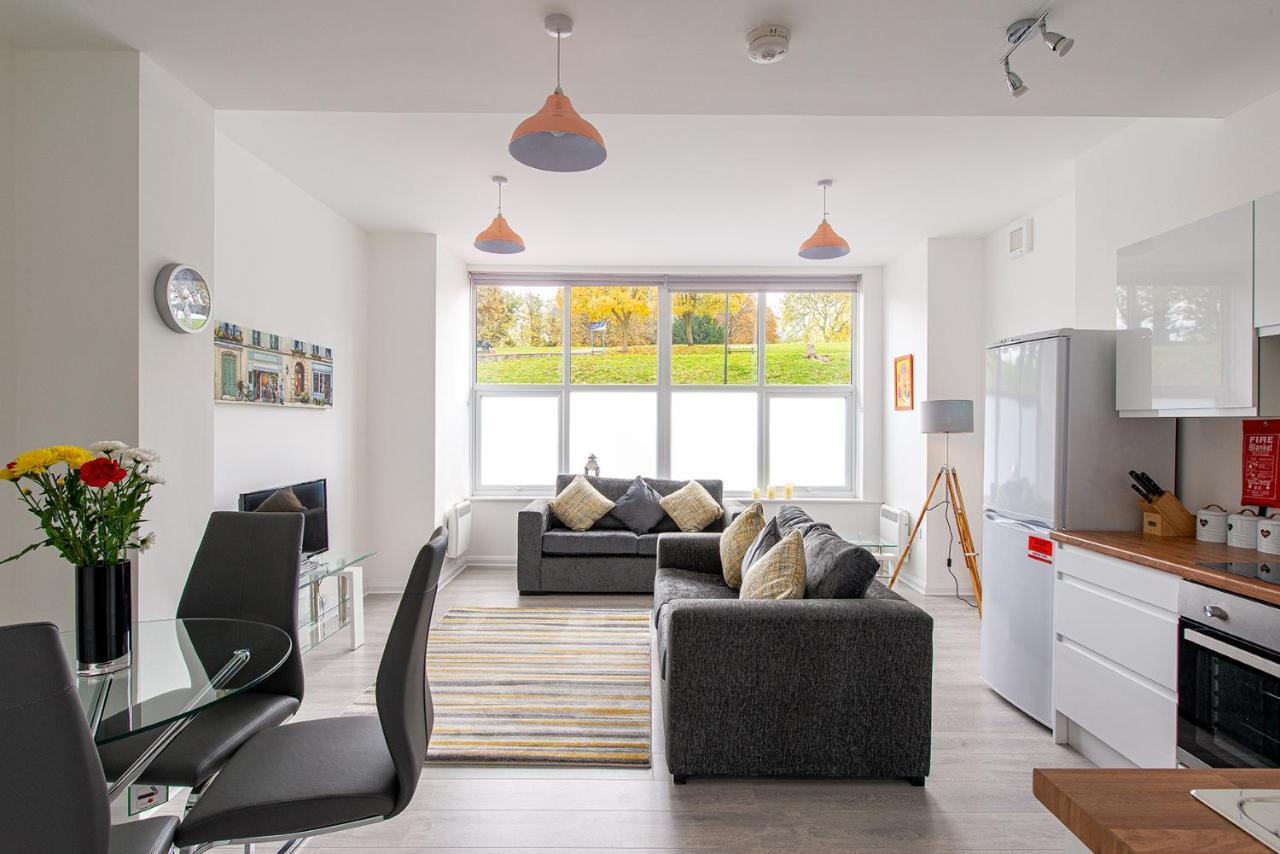 Riverside Luxury Apartment Рочестер Экстерьер фото